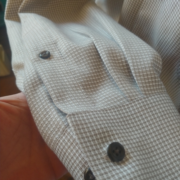 Pronto Umo wrinkle resistant Dress Shirt - Picture 5 of 5